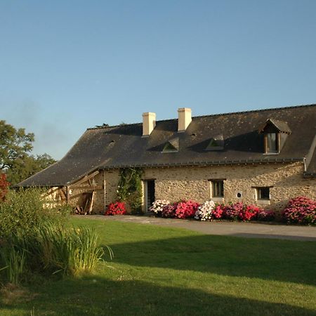 Grand Mainguet Bed & Breakfast Saint-Lambert-la-Potherie Exterior photo